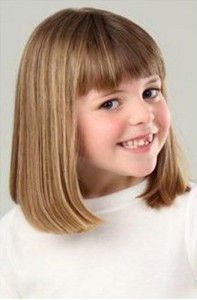 coiffure fillette frange