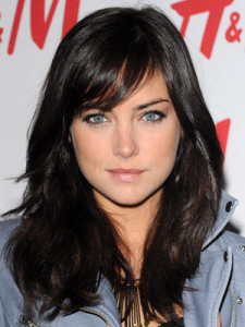 coiffure frange brune