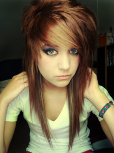 coupe frange emo
